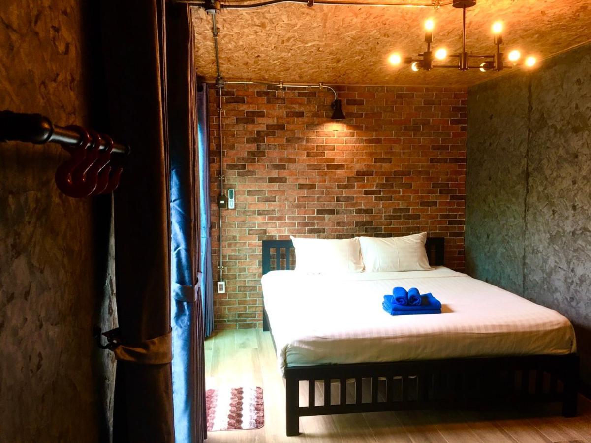 The Loft Resort Kabin Buri Exterior photo