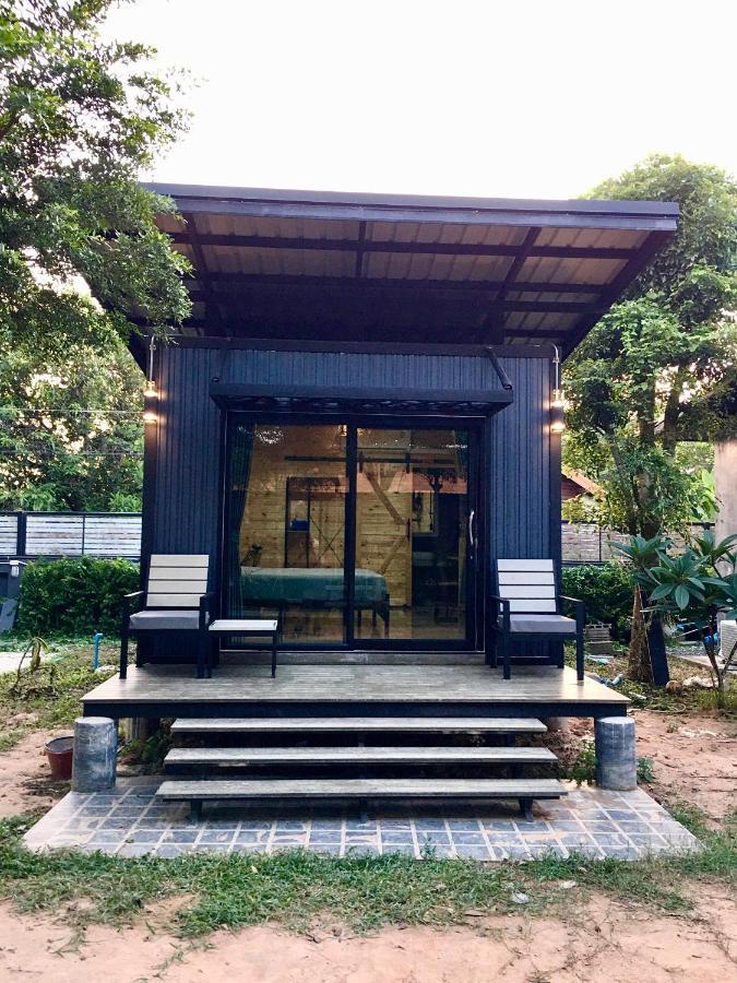 The Loft Resort Kabin Buri Exterior photo